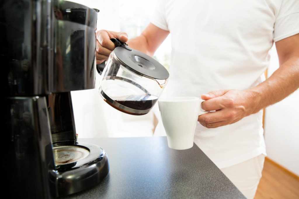 How to clean coffee maker